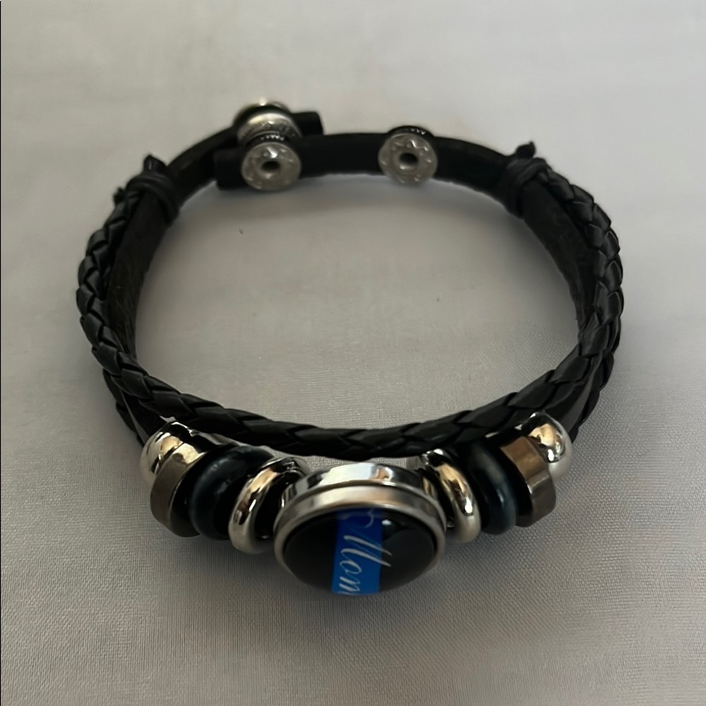 Black and Silver colored Braided Bracelet with Thin Blue Line “Mom” Snap-On